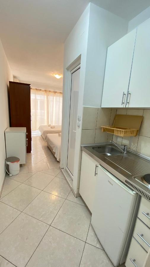 Villa Alba Apartments Dobra Voda Eksteriør billede