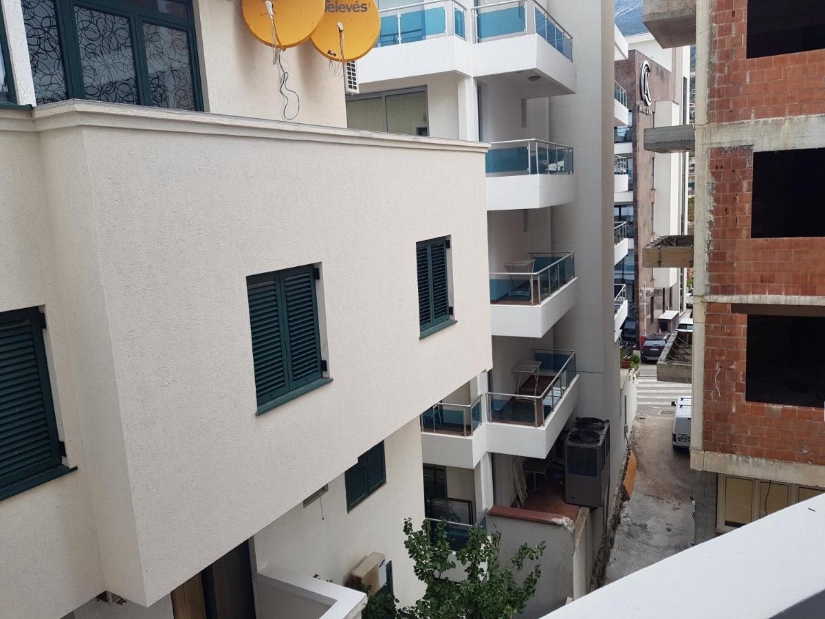 Villa Alba Apartments Dobra Voda Eksteriør billede