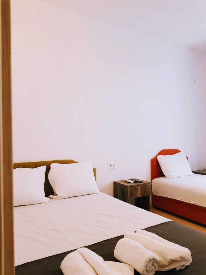 Villa Alba Apartments Dobra Voda Eksteriør billede